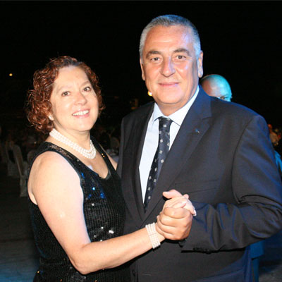 KEMAL �ZY���T VE E��