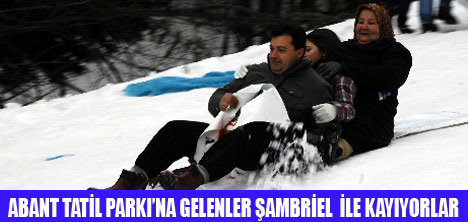 BOLU DAĞINDA AİLECE KAYAK KEYFİ