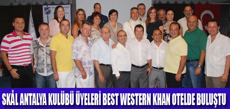 SKÅL ANTALYA ÜYELERİNE ROZET TAKTI