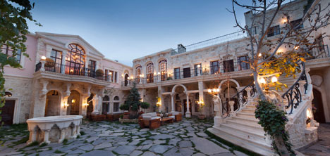 SACRED HOUSE YENİ ÇEHRESİYLE HİZMETTE