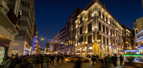 The Public Hotel Kapılarını Açtı