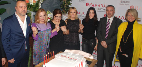 Ramada Encore Istanbul'da Yıldızlar Geçidi