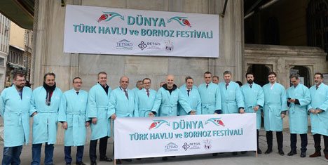 “Bizde Varız” Sloganıyla Bornozlar Giyildi