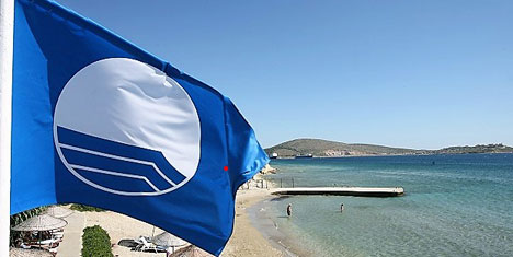 Mavi Bayrak kazanan yeni plajlar ödüllerini aldı