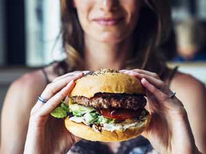 Gurmeden klasiğe şehrin en leziz burgerlerinin peşine düşün paha biçilemez bir burger avı