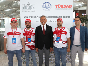 TÜRSAB ve Diyanet İşleri Başkanlığı öncülüğünde, tüm hacı adaylarını temsilen 2019 yılı hacı adayları kafileleri için uğurlama töreni düzenlendi