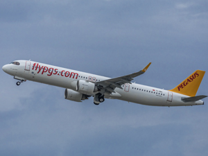 Pegasus Hava Yolları’nın 100 uçaklık Airbus siparişinin 239 koltuğa sahip ilk A321 Neo tipi uçağı filoya katıldı