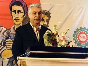 TGRT Ekonomi Haberleri Müdürü ve Ekonomi Gazetecileri Derneği (EGD) Başkanı Celal Toprak’a emek ödülü takdim edildi