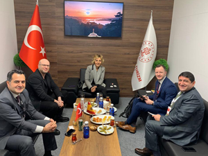 TÜROB, İspanya’nın başkenti Madrid’de devam FITUR 2020 Turizm Fuarı kapsamında temaslarını sürdürüyor