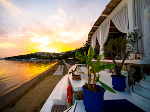Yazın Keyfini ‘Elani Beach & Restaurant’ta Çıkarın