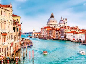 İtalya'ya Turistik geziler artık serbest