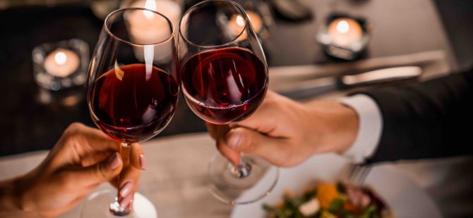 Dedeman’dan Yılın En Romantik Gününde  İzel Konseri