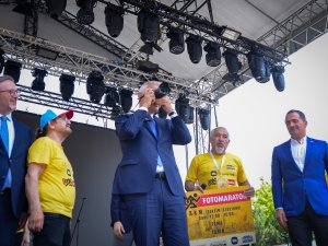 Beyoğlu Kültür Yolu Festivali, Atatürk Kültür Merkezi önünde düzenlenen özel bir etkinlikle başladı