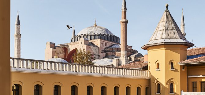 Four Seasons Hotel Sultanahmet Yepyeni Yüzüyle Hizmete Açıldı 