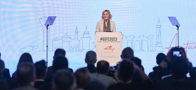 Turizm, Türkiye için çok önemli bir sektördür 