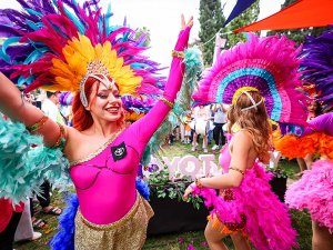 Milyonlarca Kişi Karnaval İçin Adana’da Buluştu