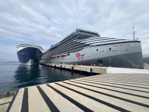 Bodrum Cruise Port aynı anda 2 gemi ağırladı