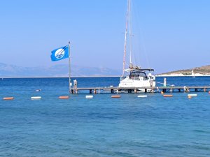 Foça’da Bu Gönderlerden Mavi Bayrak Hiç İnmedi