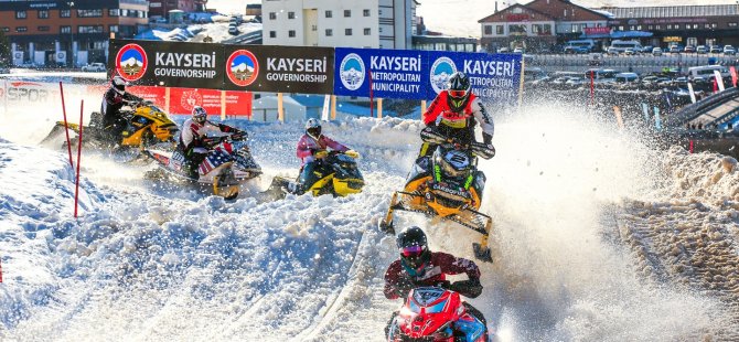 Dünya Kar Motosikleti Şampiyonası, spor ve kış turizmini buluşturdu