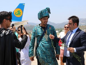 Gazipaşa-Alanya Havalimanı’ndan Taşkent direkt uçuşları başladı