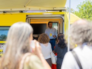 Simpra, mobil karavan projesi Simpravan’la teknolojiyi sahaya taşıyor