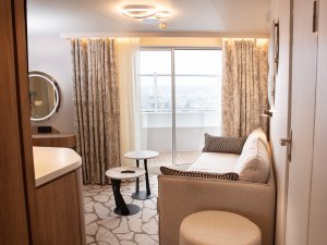 Discovery yenilenen kabinleriyle denize geri döndü! 