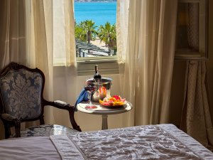 Tarihi Dokusuyla Cunda’da Ayrıcalıklı Adres