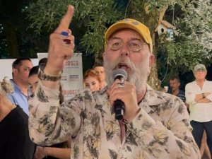 Gururluyum Ben Kapıcı Rıza’nın Oğluyum