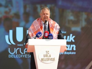 Urla’nın 2 bin 600 yıllık Bağ Bozumu Şenliği başladı