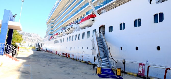 Antalya Limanı MV Allura’yı Karşıladı