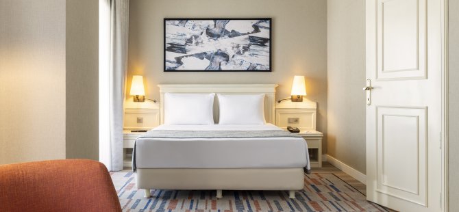 Elite World Comfy Taksim Yenilendi