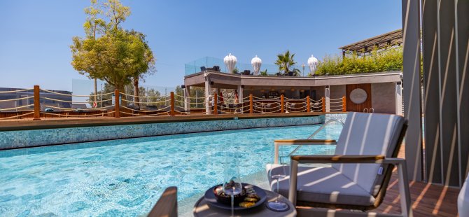 Qlusive Hotel Kuşadası’nda Açıldı: Lüks ve Dinginliğin Yeni Tanımı
