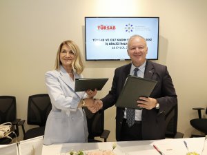 Turizmin Yeni Rotası: Kadın Şoförlerle Yola Devam