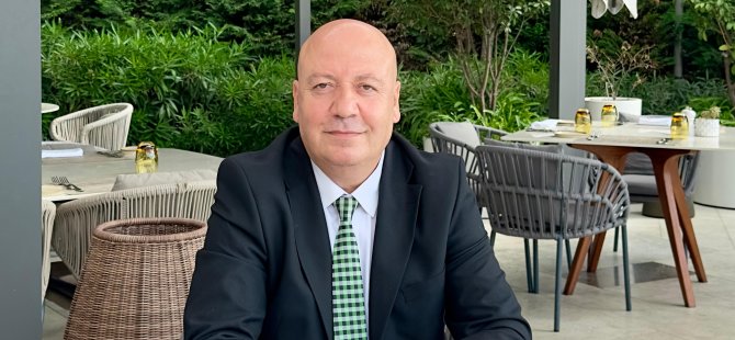 Bir Otel İnşa Etmek Kolay, Bir Hikâye İnşa Etmek Sanattır