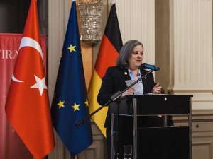 Türk-Alman Dostluğu 70. Yılda Sahneye Taşındı