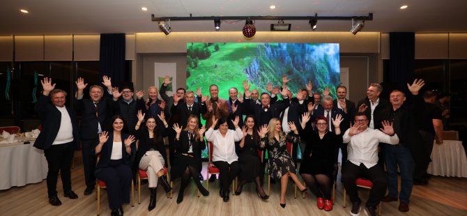 Egeli ve Bosna Hersekli Turizmcilerden Coşkulu Buluşma