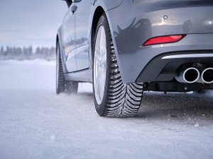 Continental’den Kışın Yola Çıkacaklara Uyarılar