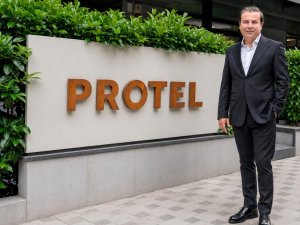 Protel Holding CEO’su Cenk Temiz oldu