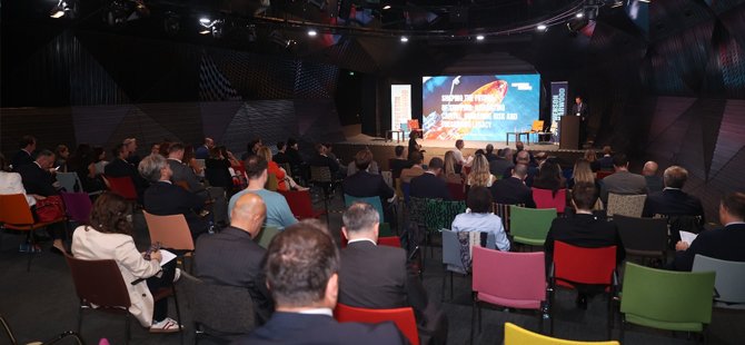 Denizcilik ve Finans Zirvesi İstanbul’da Gerçekleşti