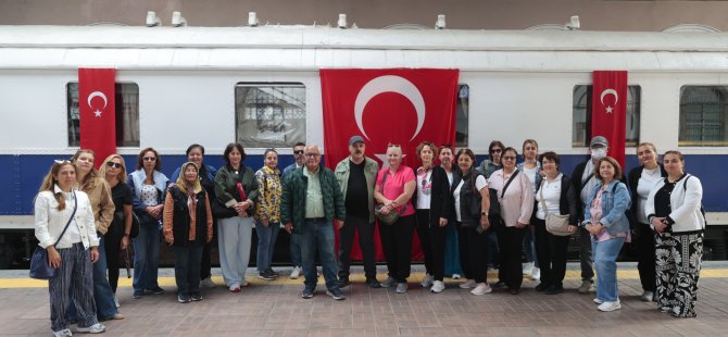Konak’ın tarihi sokaklarında keşif yolculuğu devam ediyor