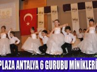MİNİKLERİN MEZUNİYET SEVİNCİ