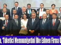 Touristica ödülünü Bakan Yazıcı’dan aldı