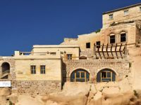 Çok Özel Bir Mağara Evde Kalmak Ister Misiniz?