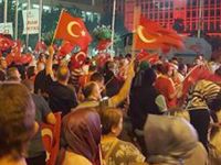 Meydanlarda direnelim ekonomiyi diriltelim