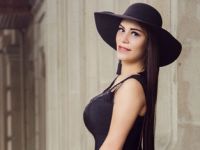 Azeri güzele teklif yağıyor