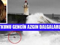 SÖRFÇÜ GENCİN DALGALARLA DANSI