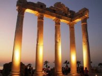 Antalya’ya 1 Günde 100 Bin Yabancı Ziyaretçi