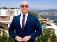 Savaş, Enflasyon ve Yüksek Maliyet Turizmi Etkiliyor