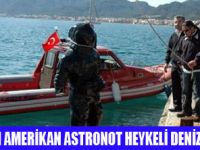AMERİKALI ASTRANOT HEYKELİ BULUNDU