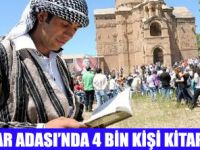 ADAYA KİTAP OKUMAYA